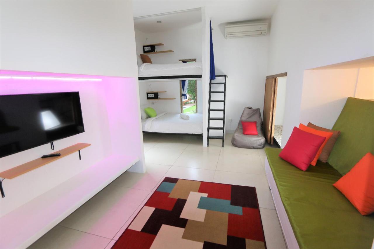 Cornerstone Bali Coworking Hostel Canggu Екстериор снимка